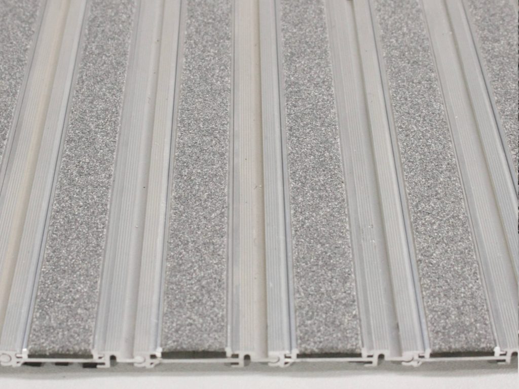 Modèle Insertion d'aluminium abrasif Modèle Insertion d'aluminium abrasif